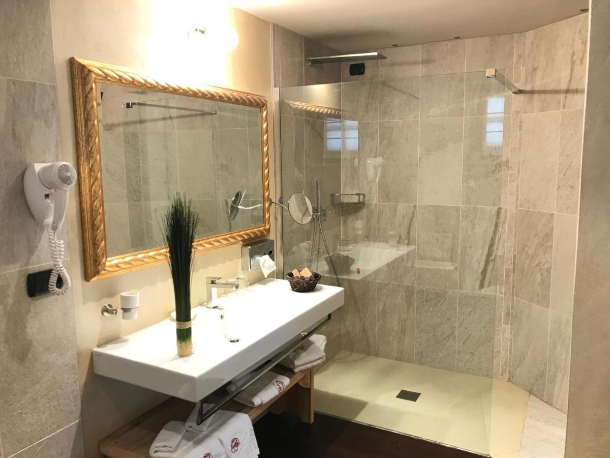 Relais Du Chateau Blanc La Thuile Zewnętrze zdjęcie